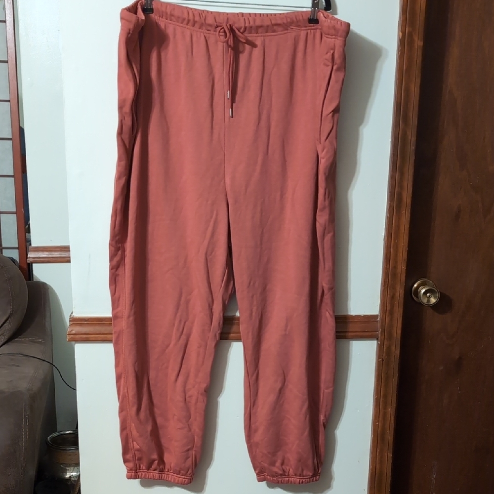 Old Navy Women's Coral Jogger Pants